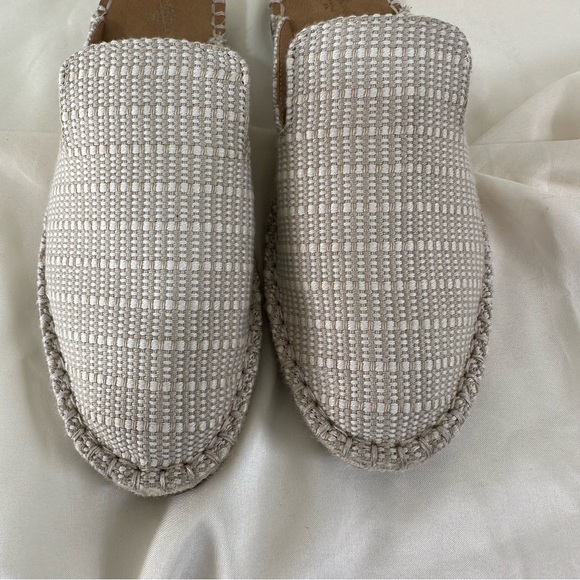 Universal Thread espadrille slides size 8 - Picture 4 of 7